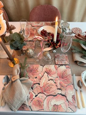 Amaryllis Rilona Placemat Scandinavian Christmas Table Nina D