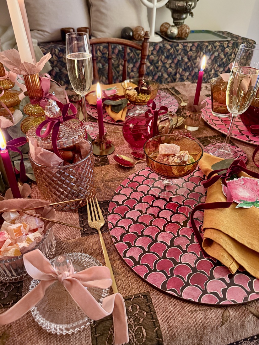 Nina D Christmas Table Turkish Delight Ida Lilja Round Placemat