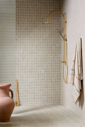 Ca' Pietra Zahara, Zahara Arch Mosaic & Plastercraft Linea Mano Ecru