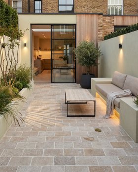 Ca' Pietra Wychwood Limestone Cobbles Tumbled & Etched