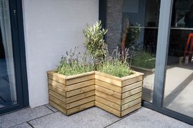 Linear Corner Planter 0.8M