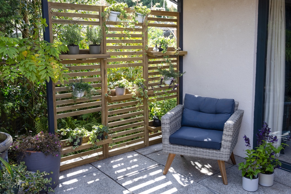 Slatted Wall Planter 1 Shelf