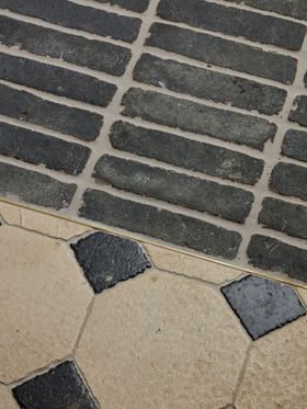 Flanders Charcoal Tumbled Clay Pavers