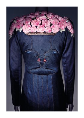 Schiaparelli: Fashion Becomes Art postcard pack