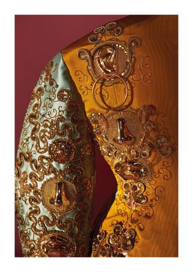 Schiaparelli: Fashion Becomes Art postcard pack