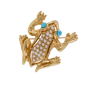 172816 FROG BROOCH £20