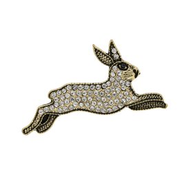 172817 HARE BROOCH £20