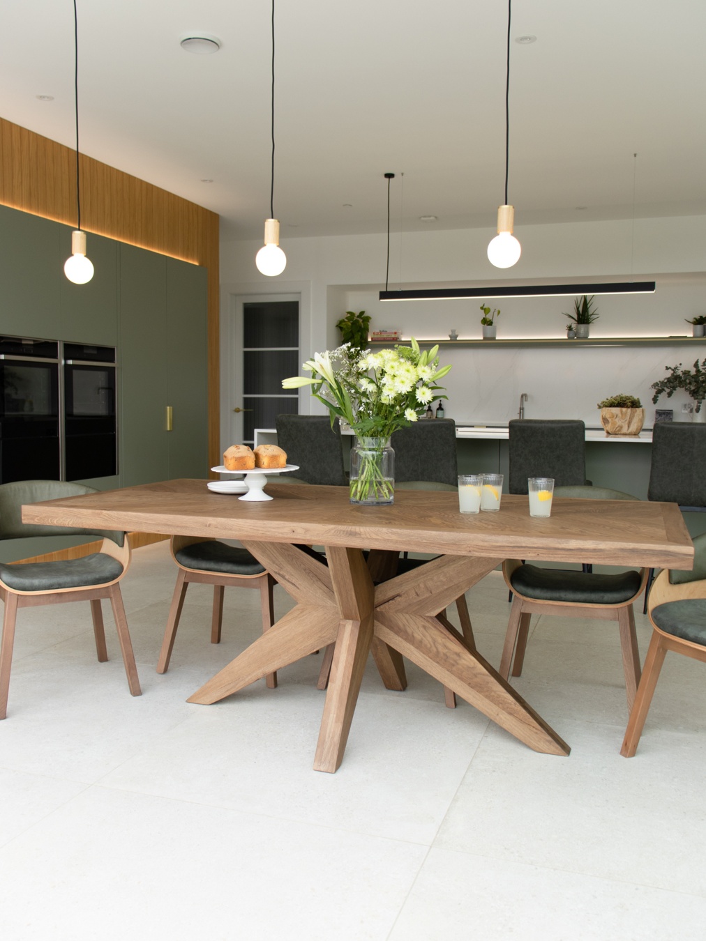 Knightsbridge Oak Dining Table