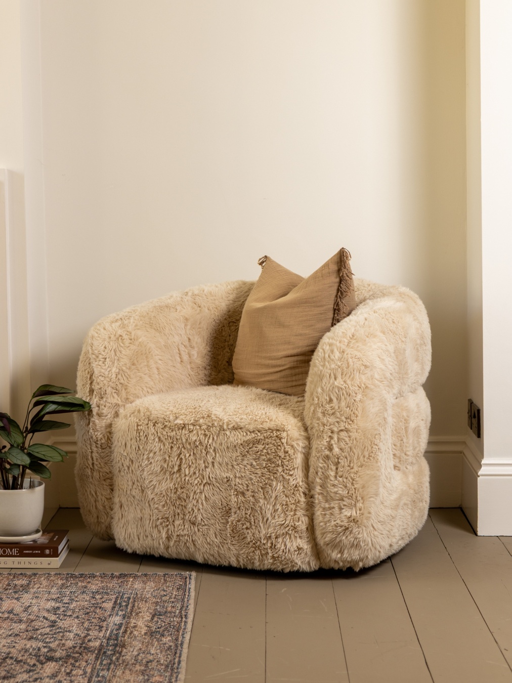 Geneva Faux Fur Fully Upholstered Swivel Chair