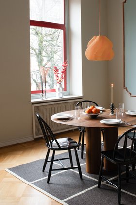 PAPPELINA CHRISTMAS 2025 RUG CRISS BROWN FRONT