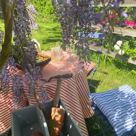 Alfresco Dining Narrow Stripes