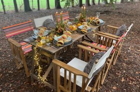 Outdoor Dining Tablescape with Seating