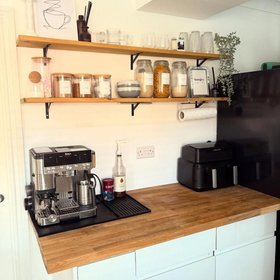 Acrylic Splashbacks - White Gloss