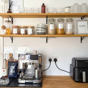 Acrylic Splashbacks - White Gloss