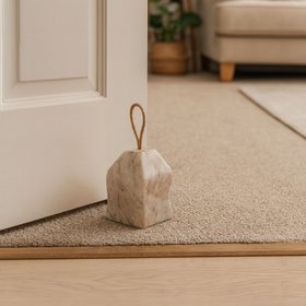 Natural White Marble House-Shaped Door Stop with Jute Rope Handle & Unique Veining – Neutral Decorative Weighted Stone Doorstop 11x8x8cm