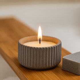 White Real Wax LED Candle in Dark Grey Ribbed Concrete Pot with Realistic Flickering Flame – Battery Operated Flameless Decorative Light 5x5x5cm