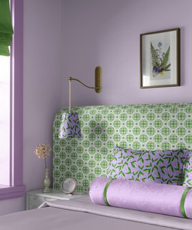 ‘Chinese Knot’ fabric in Kelly green