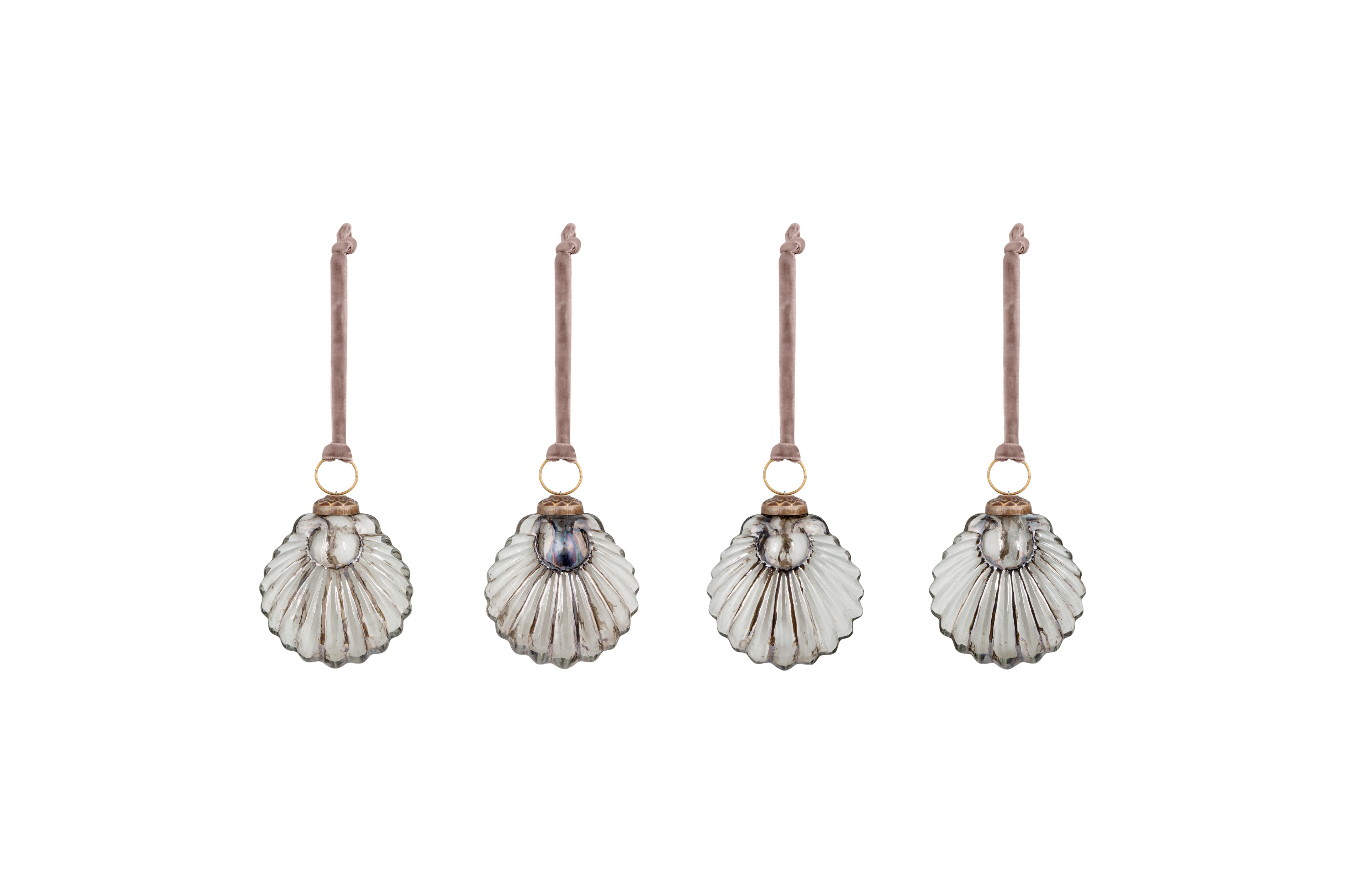Sohhni Shell Baubles Set Of 4
