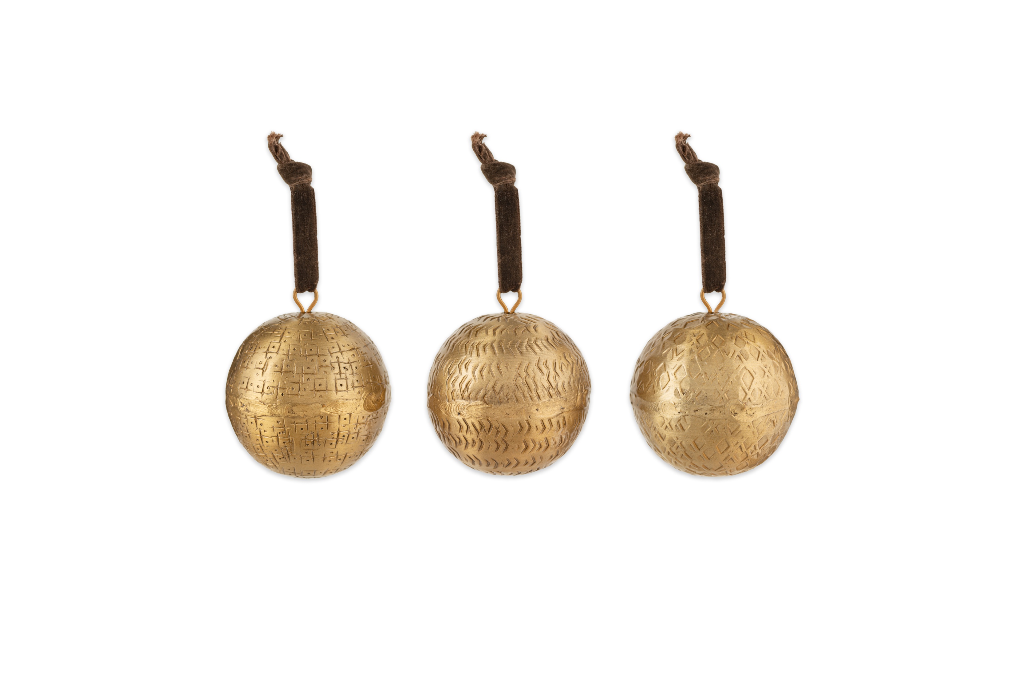 Manya Metal Round Baubles  Set Of 3