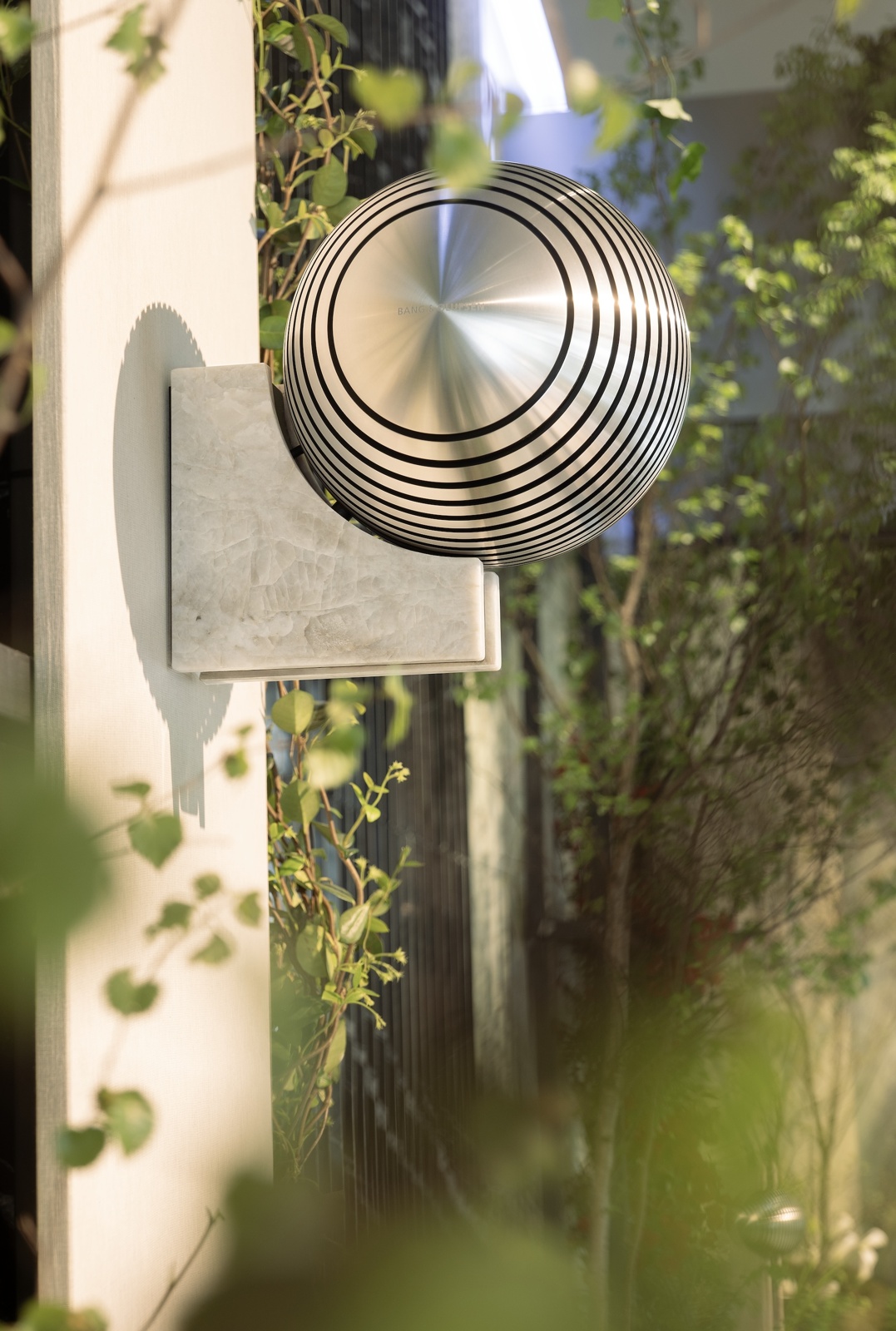 Bang&Olufsen   Antolini 012