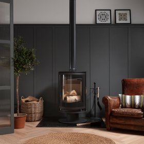 Direct Stoves, Arada Hoxton 7 Defra Approved Wood Burning Ecodesign Stove from £3,048 (directstoves.com) (1)