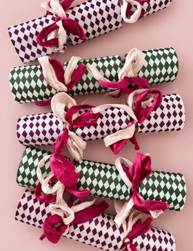 Mixed Harlequin Christmas crackers
