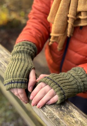 Alpaca Stretchy Fingerless Mittens in Olive Green