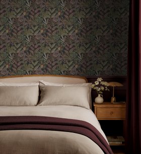 Vendura Weave Black & Damson Wallpaper