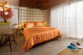 Los Felices Duvet Cover