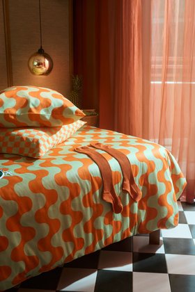 Cubanito Duvet Cover
