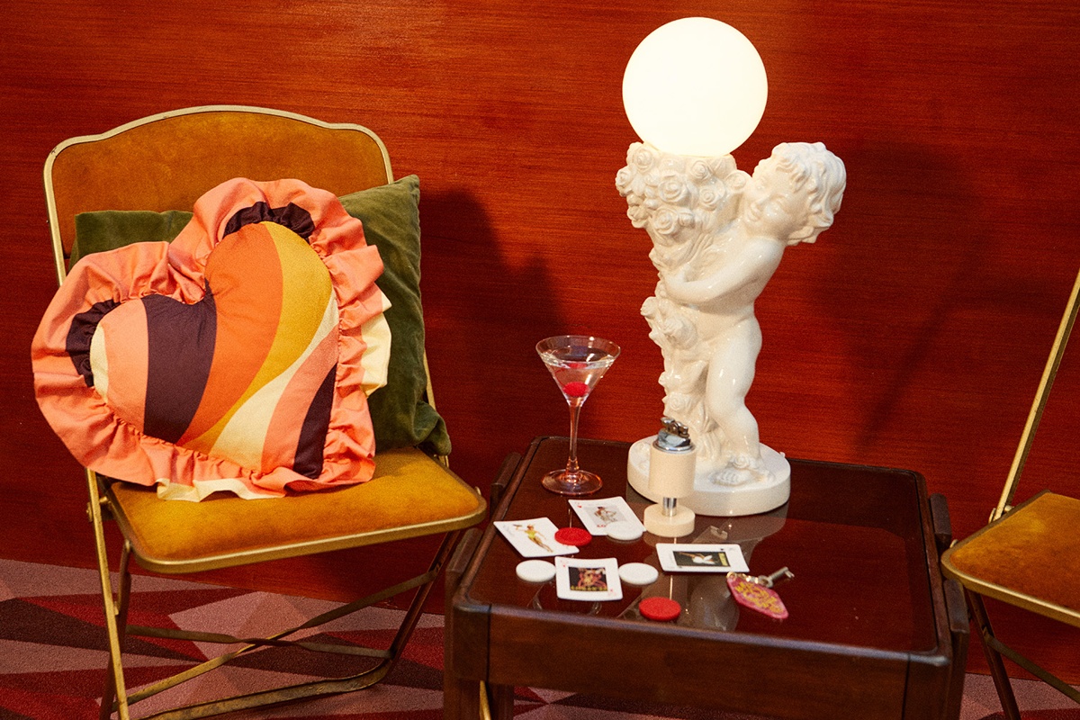 Sunset Suite Young Hearts Ruffle Cushion
