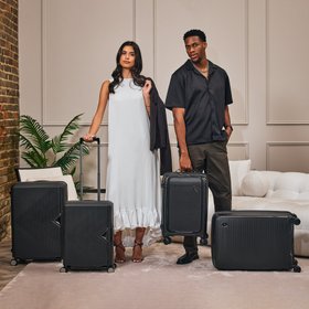 Spontaneous - Cabin with Pocket (Black)