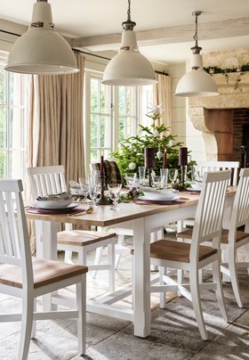 Chester Pure White 4-6 Seater Extending Dining Table