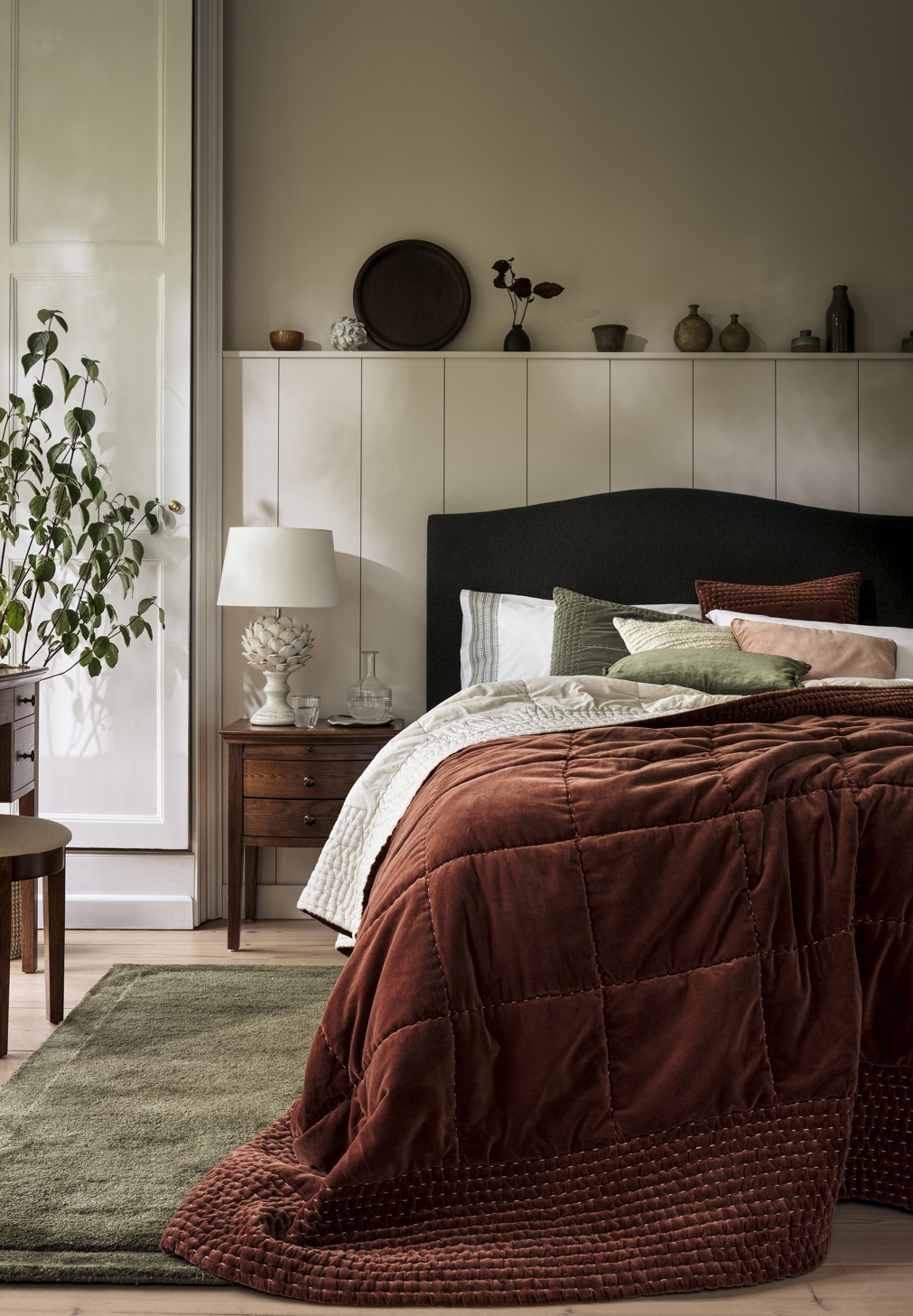 Witney Charcoal Tweed Upholstered Bed