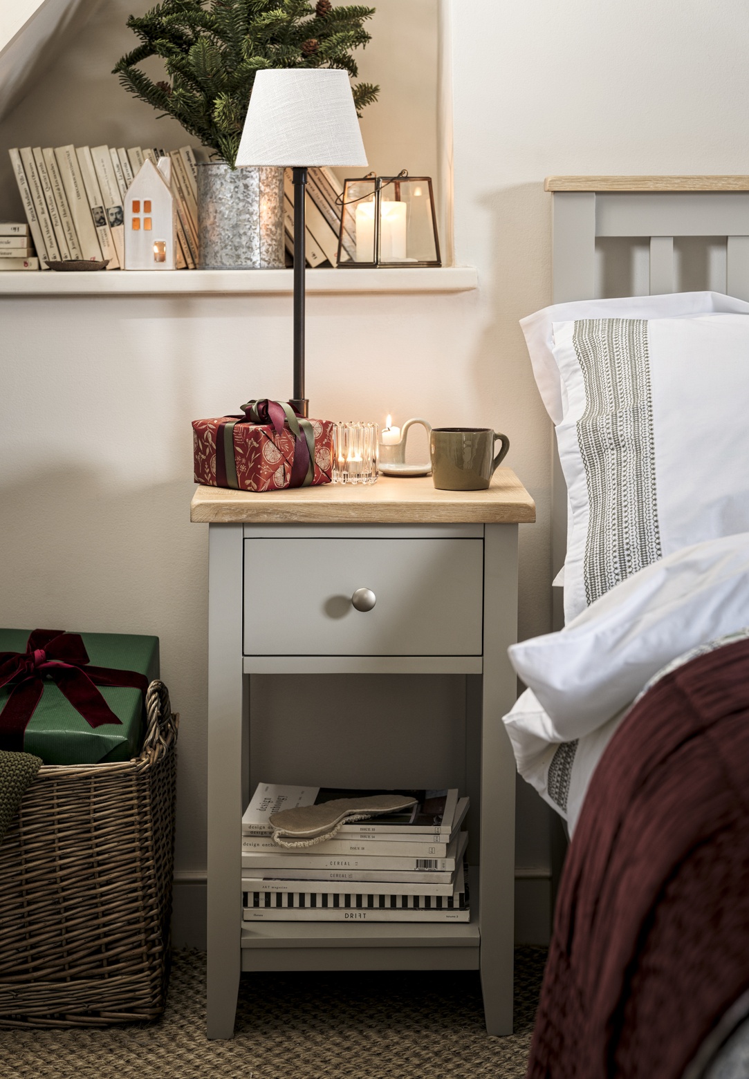 Chester Dove Grey Double Bed