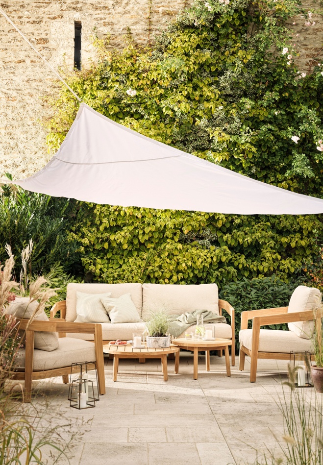 Brookthorpe Lounge Set