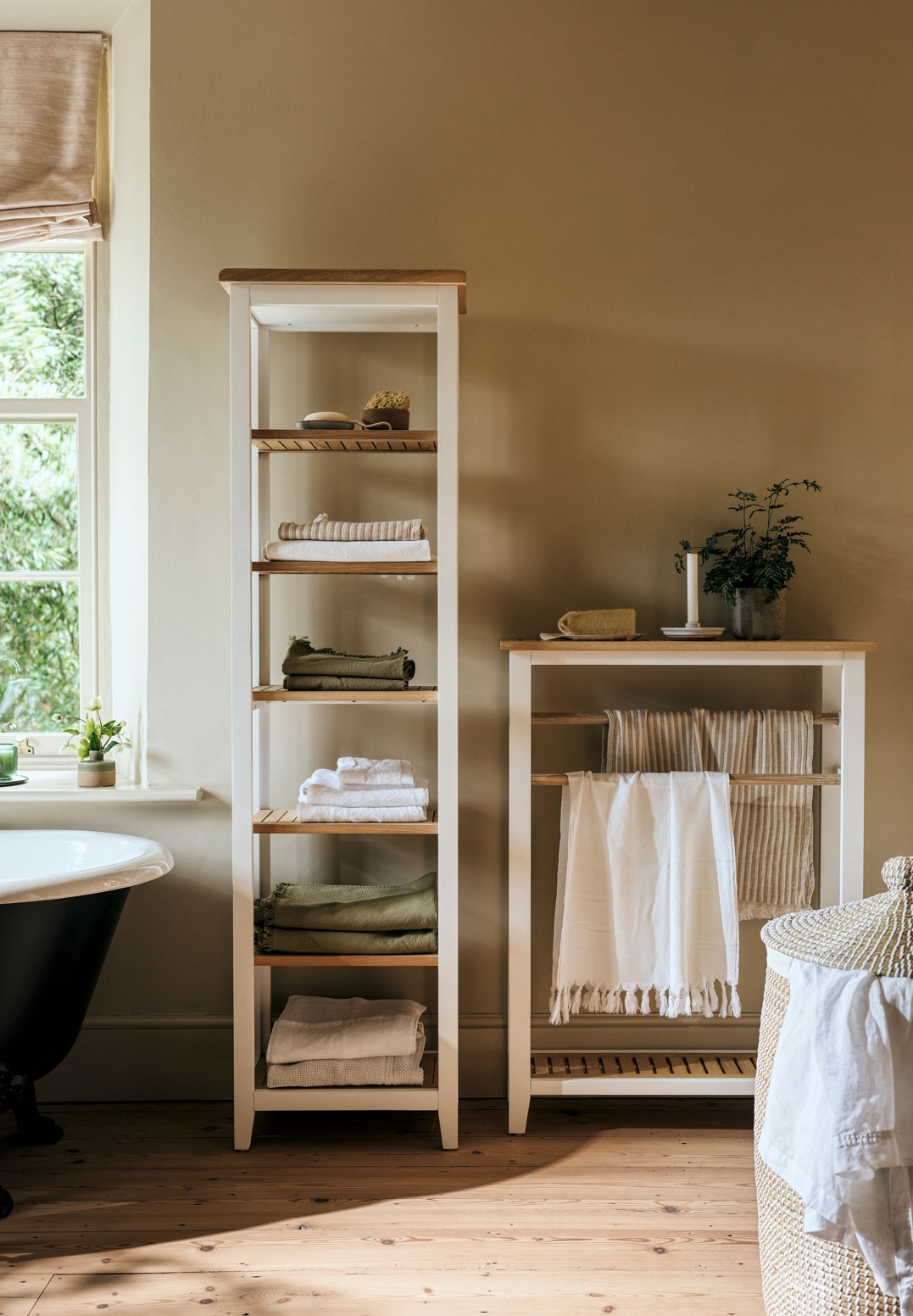 Chester Pure White Bathroom Collection