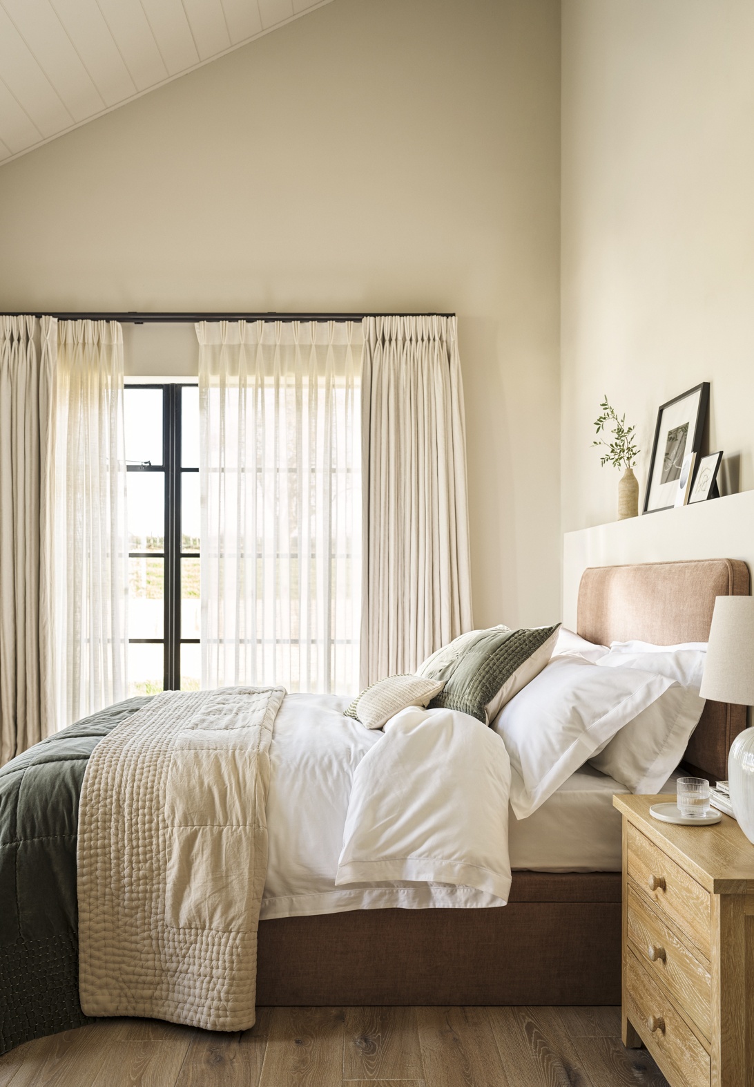 The Cotswold Company Summer Bedroom