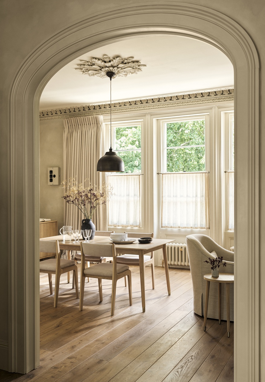 The Cotswold Company Autumn Dining Room