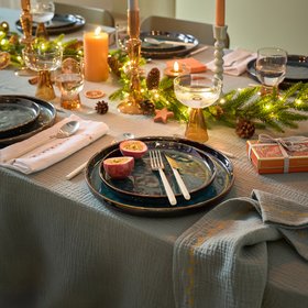 Kumla Tablecloth in Embroidered Cotton Muslin