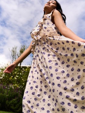 Ecru Sleevless Ruffle Midi Dress