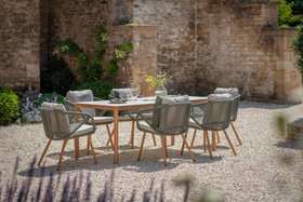 Bramblecrest Helsinki 6 Seat Rectangle Dining Set with Parasol & Base