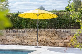 Shanghai Lemon 2.7m Aluminium Tilt Parasol