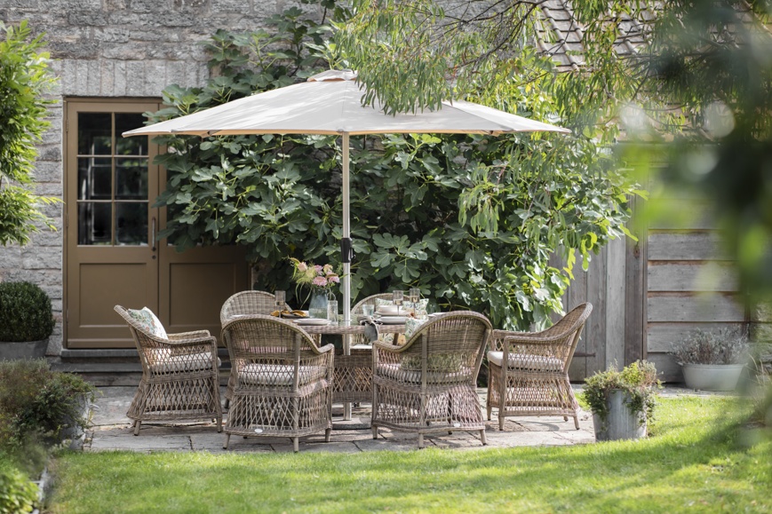 RHS By Bramblecrest Rosemoor 175 X 120cm Elliptical Table With 6 Armchairs, Parasol & Base