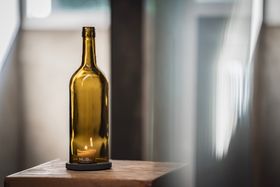 Windlicht klassisch - modern aus der 1l Weinflasche