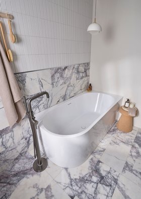 Cadence Corner Bath Tub Lifestyle 2