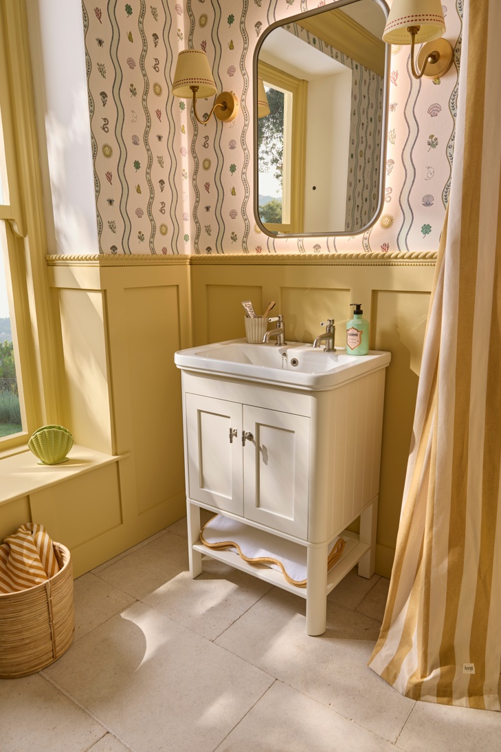 Halcyon Iso Angle 600 Washstand 9641