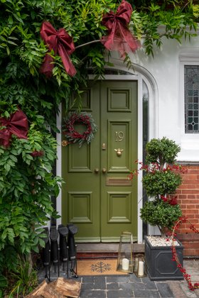 Green & Red Christmas Front Door Victorian House