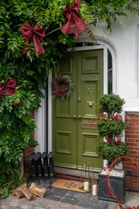 Green & Red Christmas Front Door Victorian House