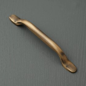 Shropshire Aged Brushed Brass Cupboard Handles - Bow Handle